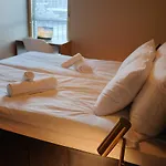 Priddy-lapland Luxury With Hot Tub And Sauna Äkäslompolo