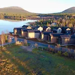 Willa Priddy-lapland Luxury With Hot Tub And Sauna *