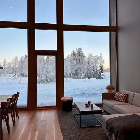 Priddy-lapland Luxury With Hot Tub And Sauna * Äkäslompolo