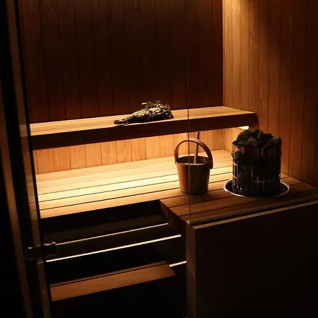 Priddy-lapland Luxury With Hot Tub And Sauna * Äkäslompolo