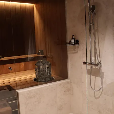 Priddy-lapland Luxury With Hot Tub And Sauna *