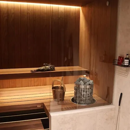 Priddy-lapland Luxury With Hot Tub And Sauna